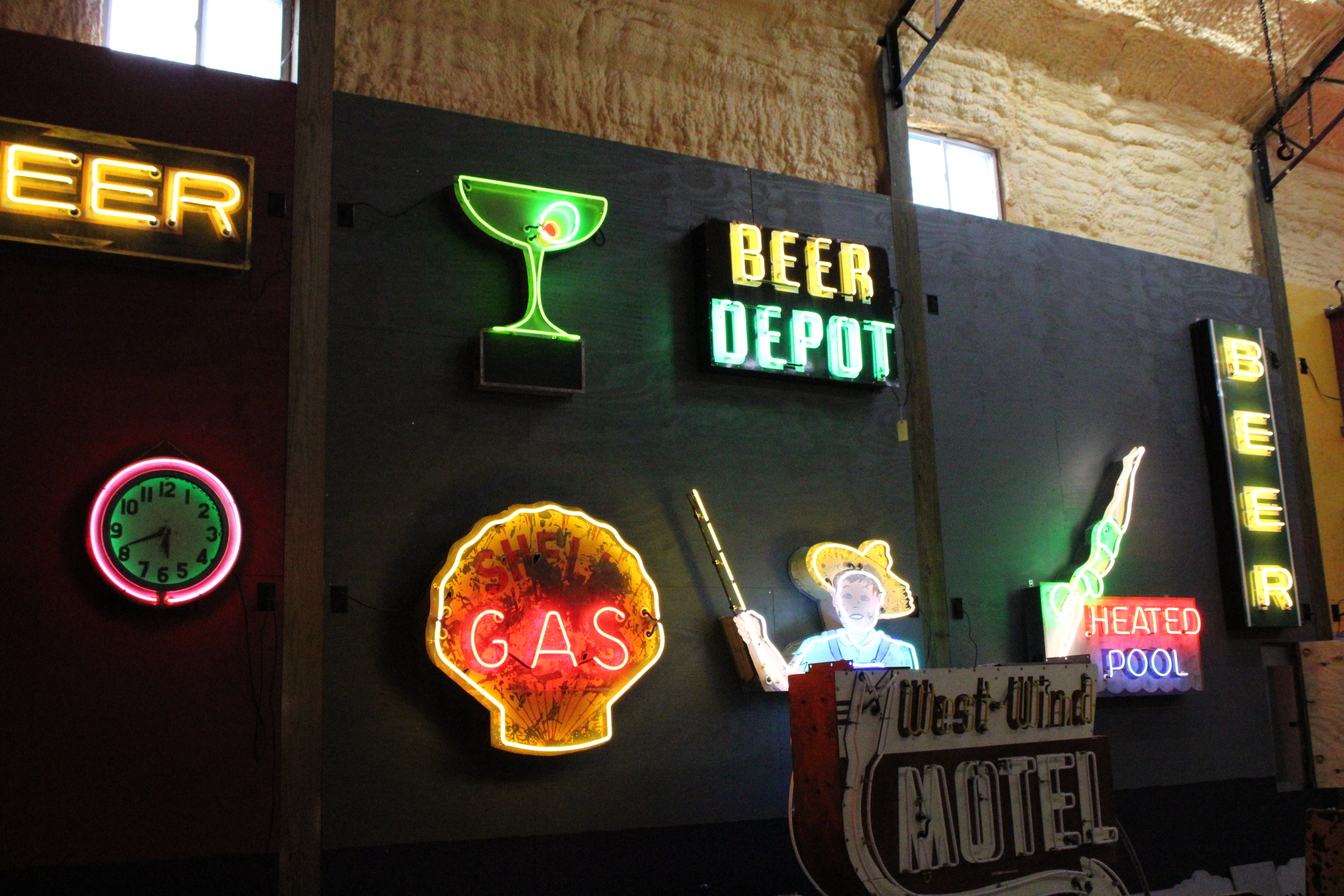 Liquid Fire Vintage Neon sign inventory
